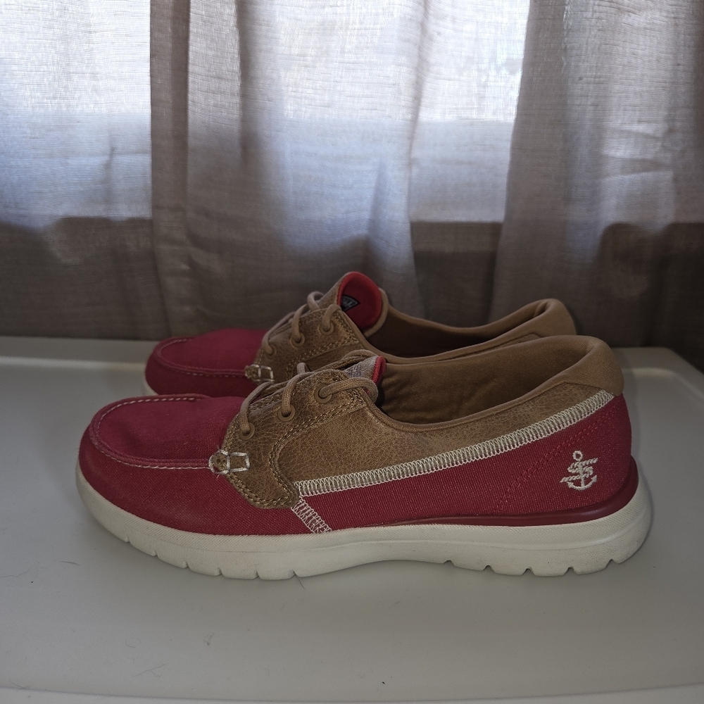 Sketchers red denim boat shoes with leather accents 7.5 - Picture 6 of 12